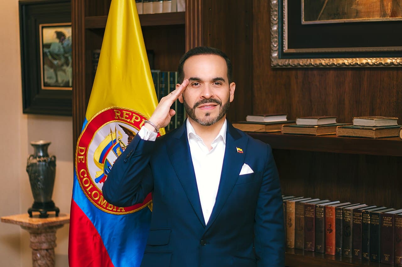 Retrato oficial de Abelardo de la Espriella